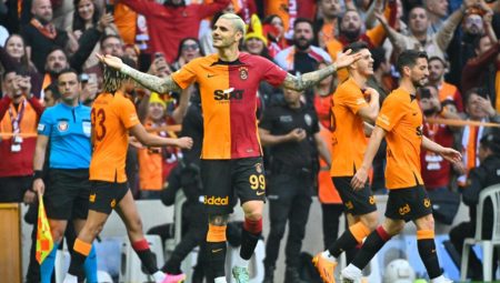 Galatasaray-Sivasspor maçında Mauro Icardi damgası! Tam 23 yıl sonra başardı, seriyi sürdürdü